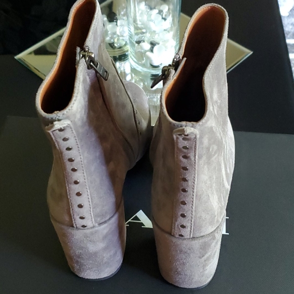 AUTHENTIC COACH BOOTS🌹 - Picture 3 of 7